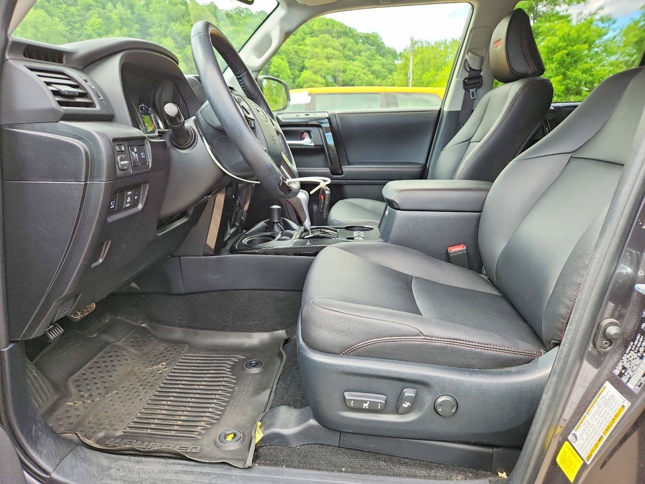 Used 2023 Toyota 4Runner TRD Off-Road Premium w/ Off Road Premium Plus Package AWD/4WD image 6