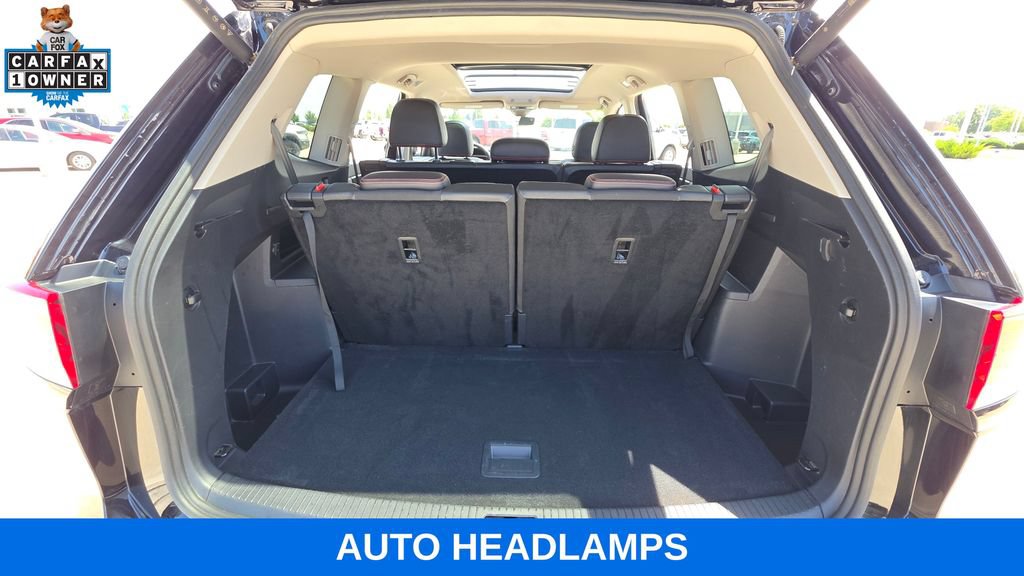 Used 2024 Volkswagen Atlas Peak Edition SEL AWD/4WD image 17