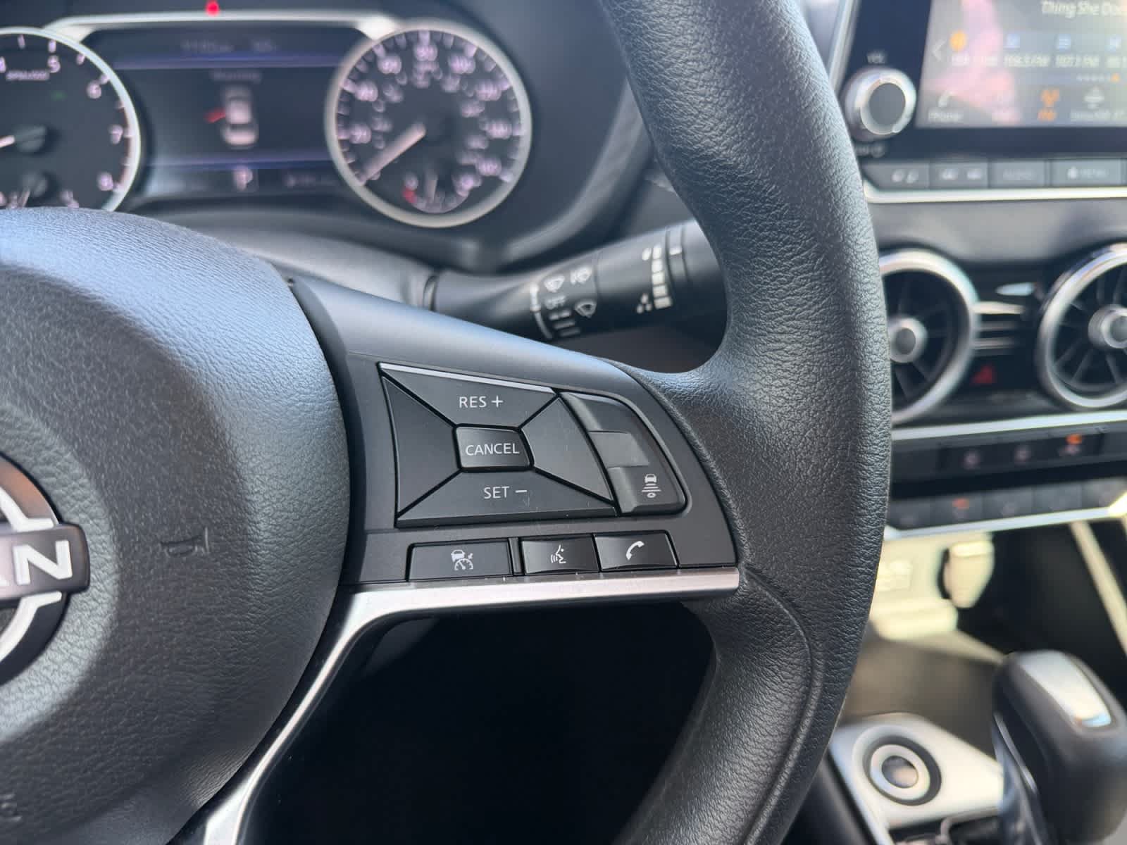 Used 2024 Nissan Sentra SV FWD image 18