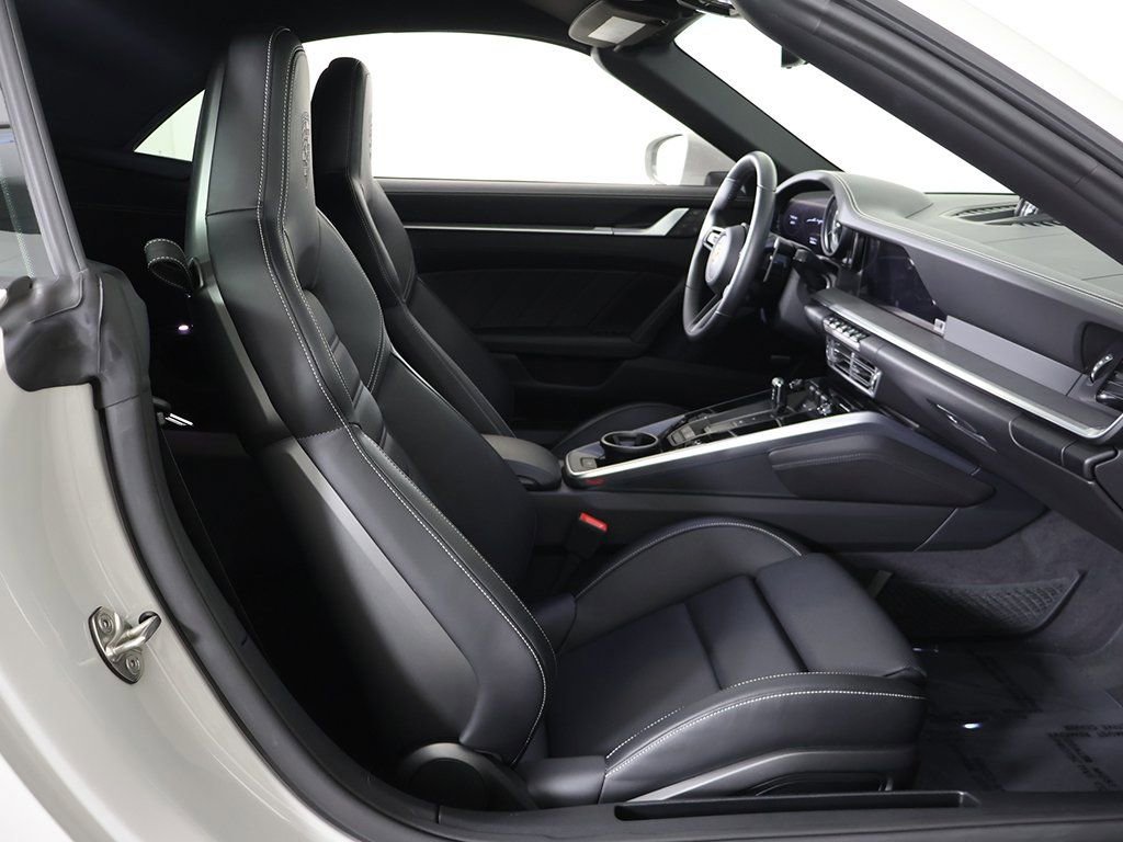 Used 2023 Porsche 911 Turbo image 32