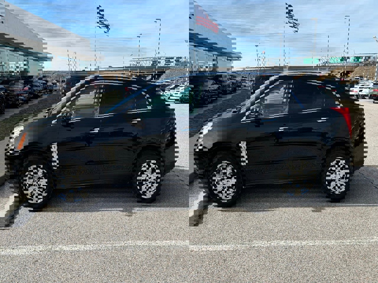 Used 2014 Cadillac SRX Luxury w/ Driver Awareness Package image 8