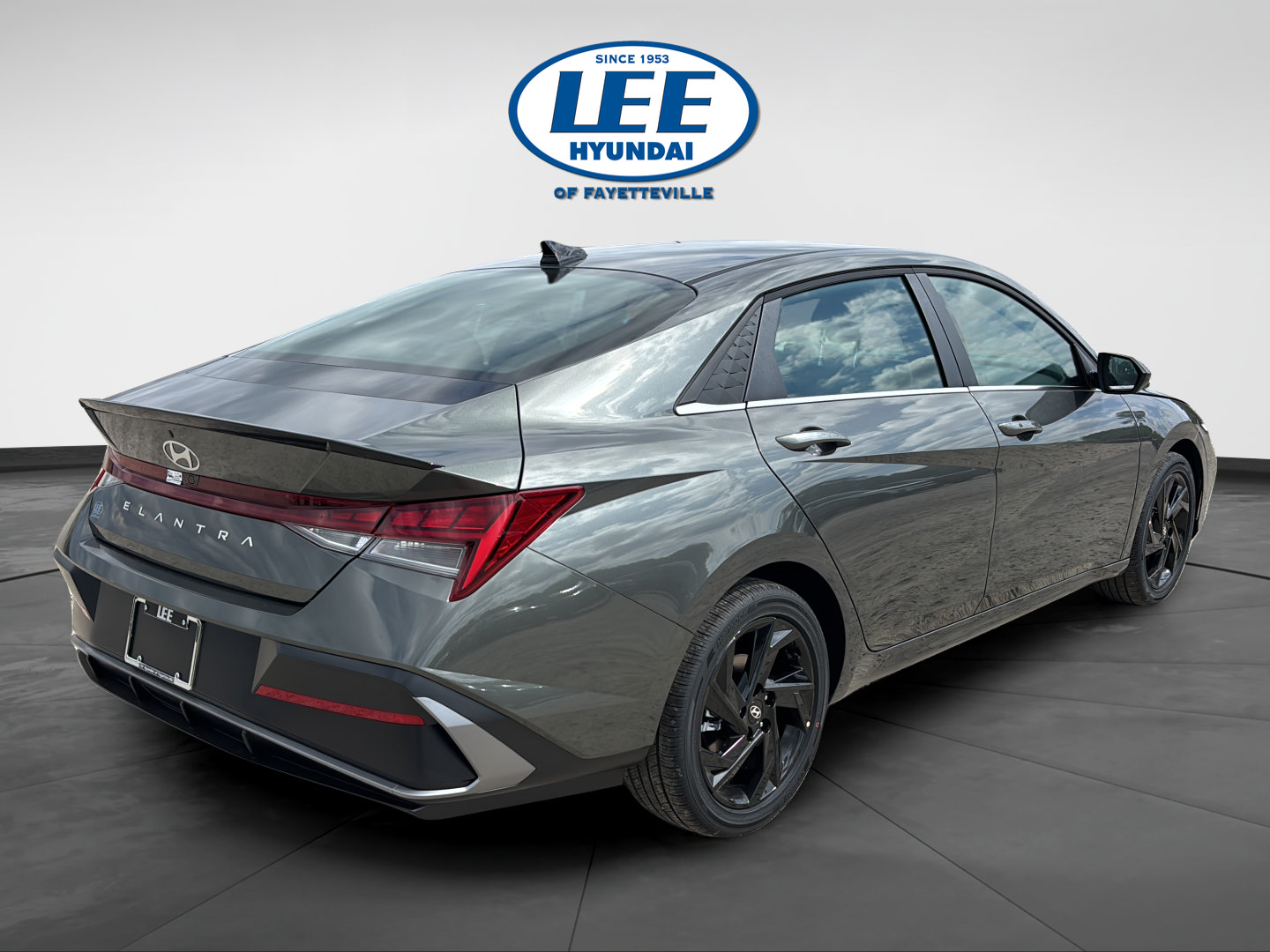 New 2026 Hyundai Elantra SEL Sport Premium FWD image 2