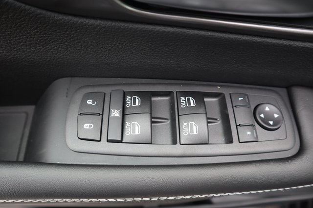 New 2026 Chrysler Voyager LX image 8