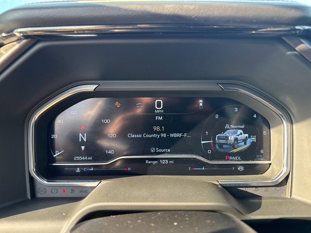 Used 2024 GMC Sierra 2500 AT4X image 27