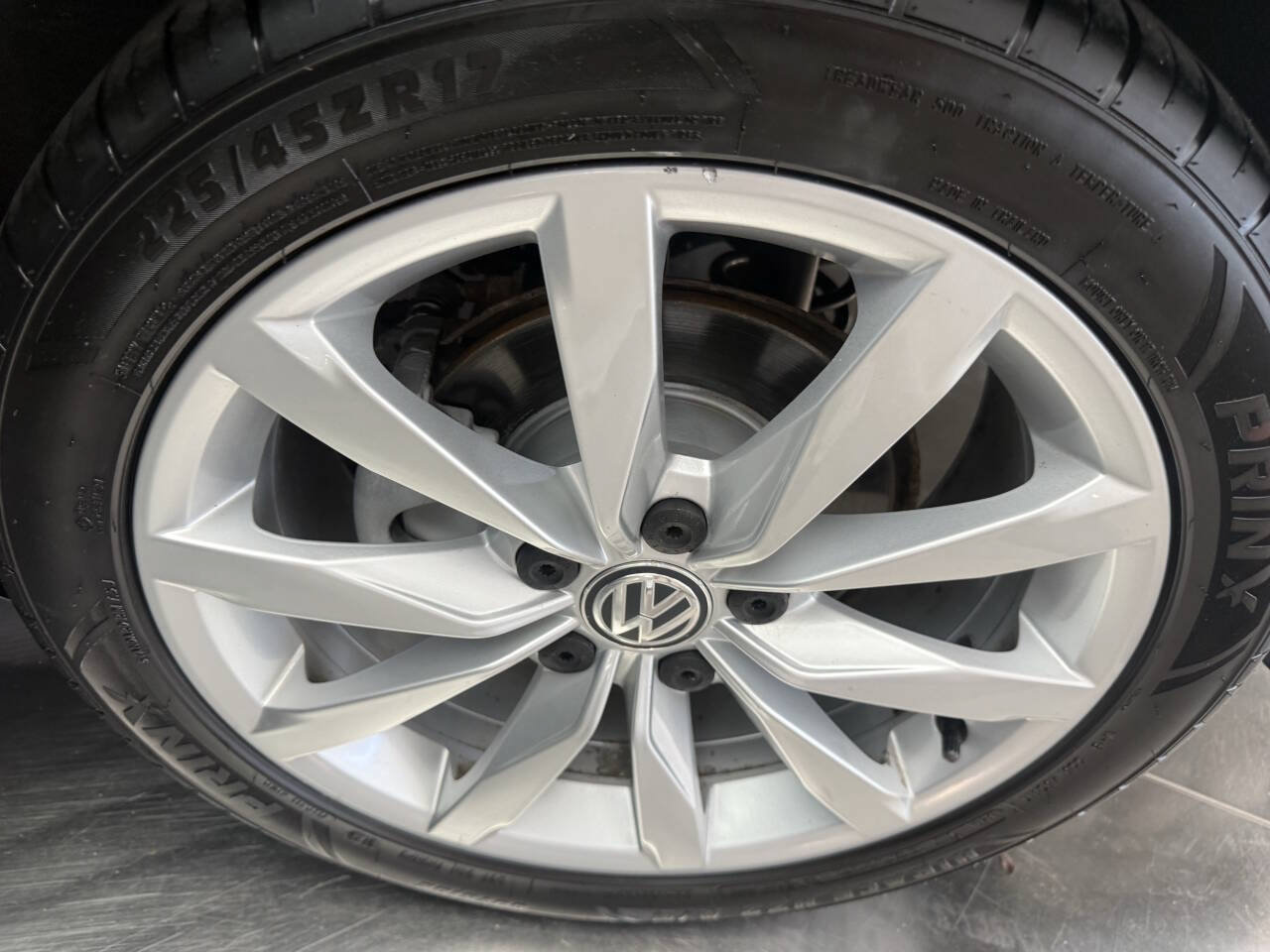 Used 2017 Volkswagen Golf SEL FWD image 31