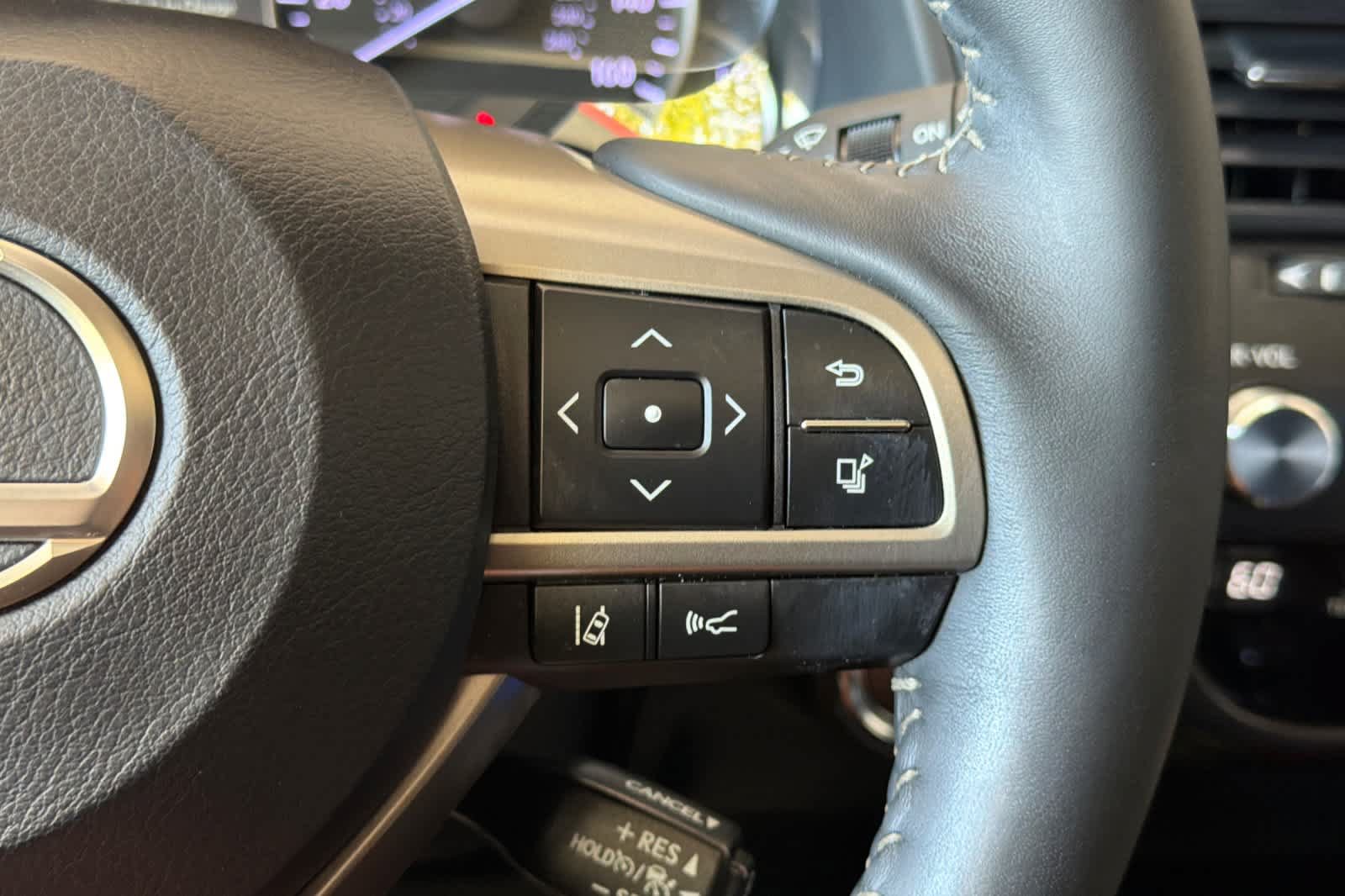 Used 2019 Lexus RX 350 AWD w/ Navigation Package image 28