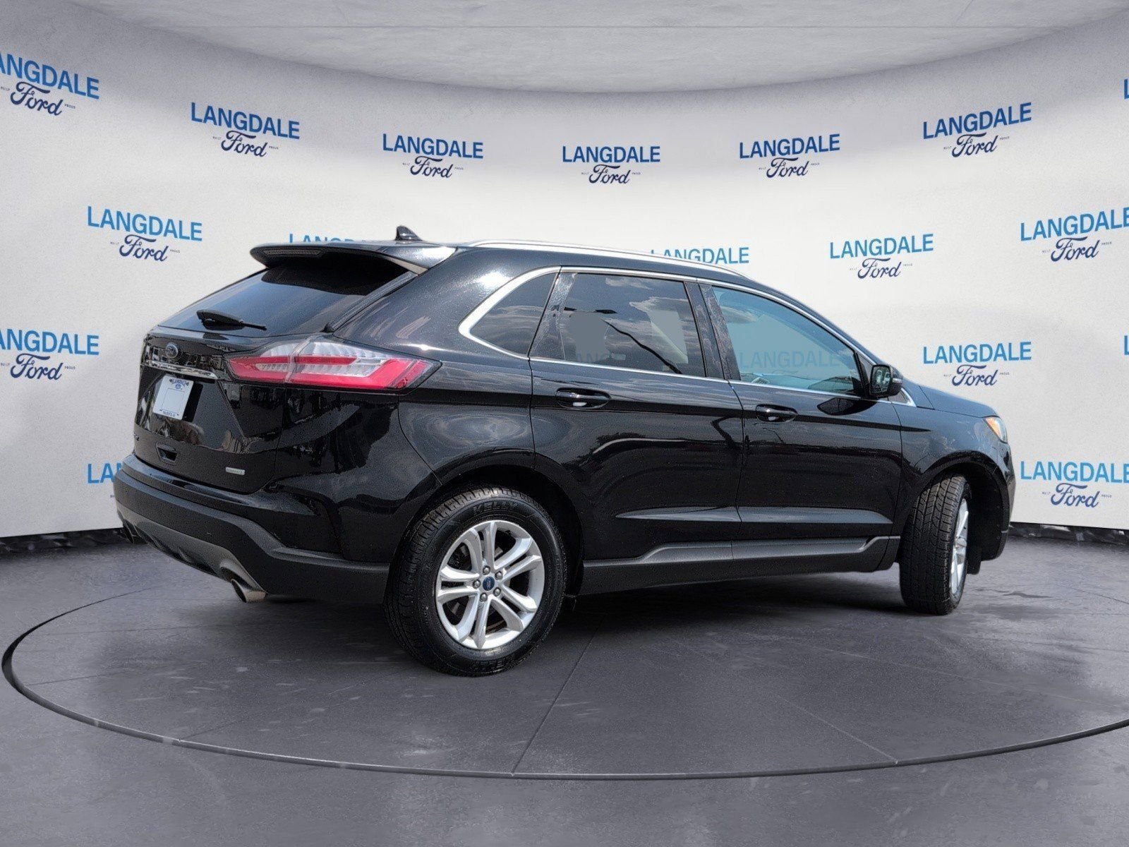 Used 2020 Ford Edge SEL FWD image 4