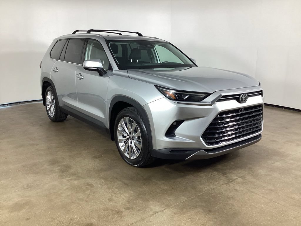 Used 2024 Toyota Grand Highlander AWD image 4