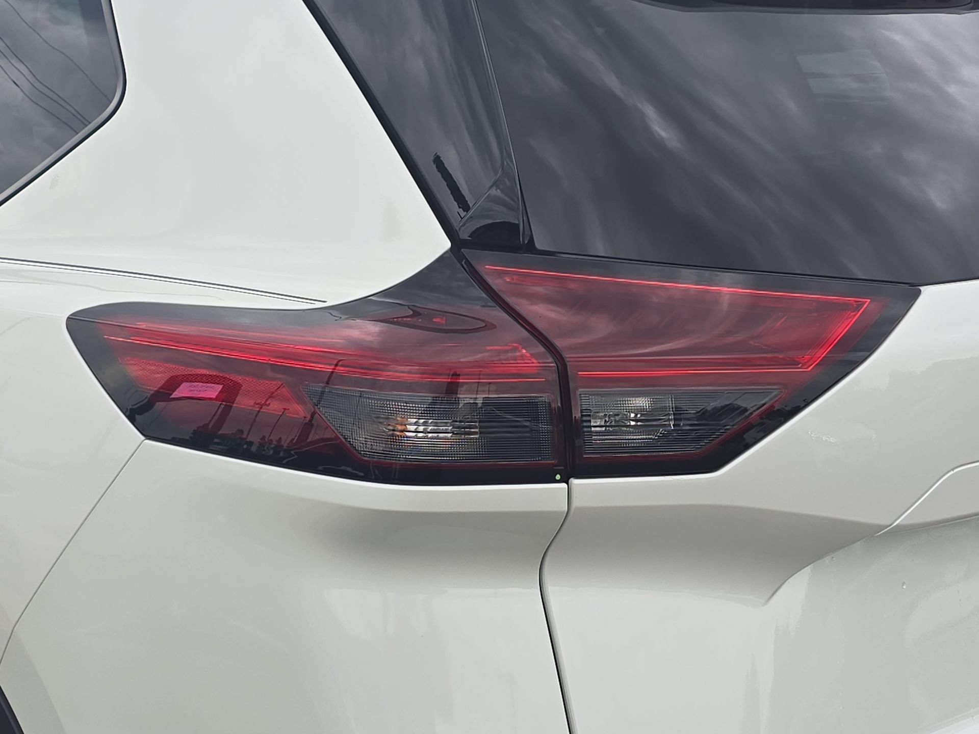 Used 2023 Nissan Rogue SL w/ SL Premium Package FWD image 33