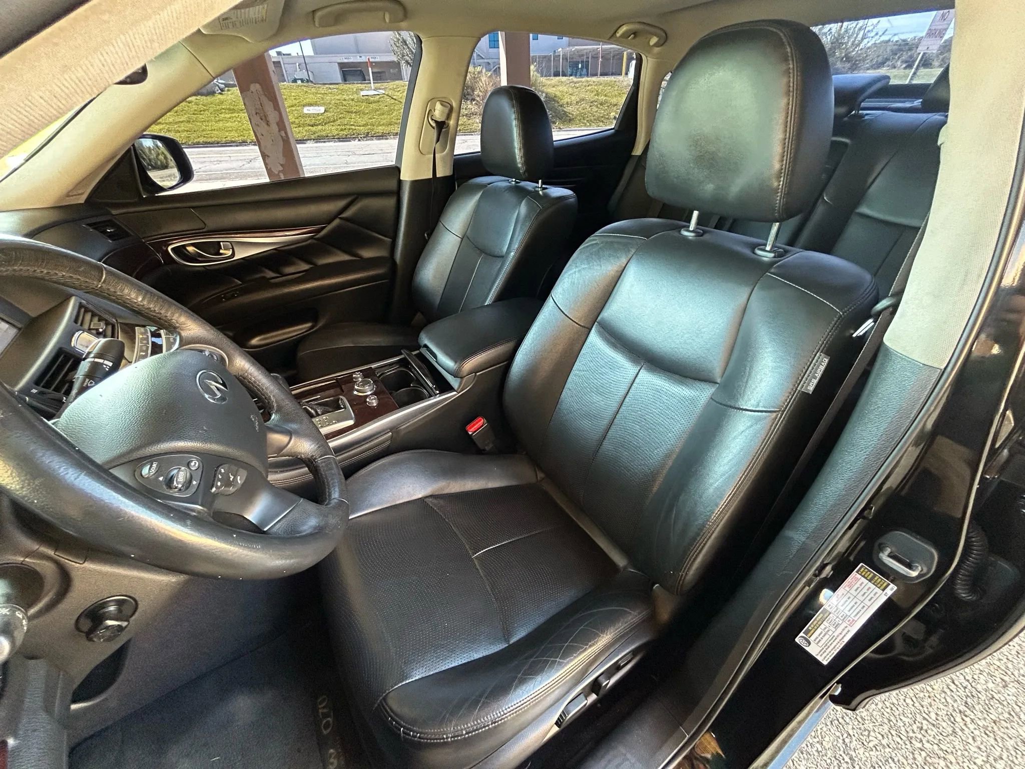Used 2015 INFINITI Q70 L 3.7 image 9