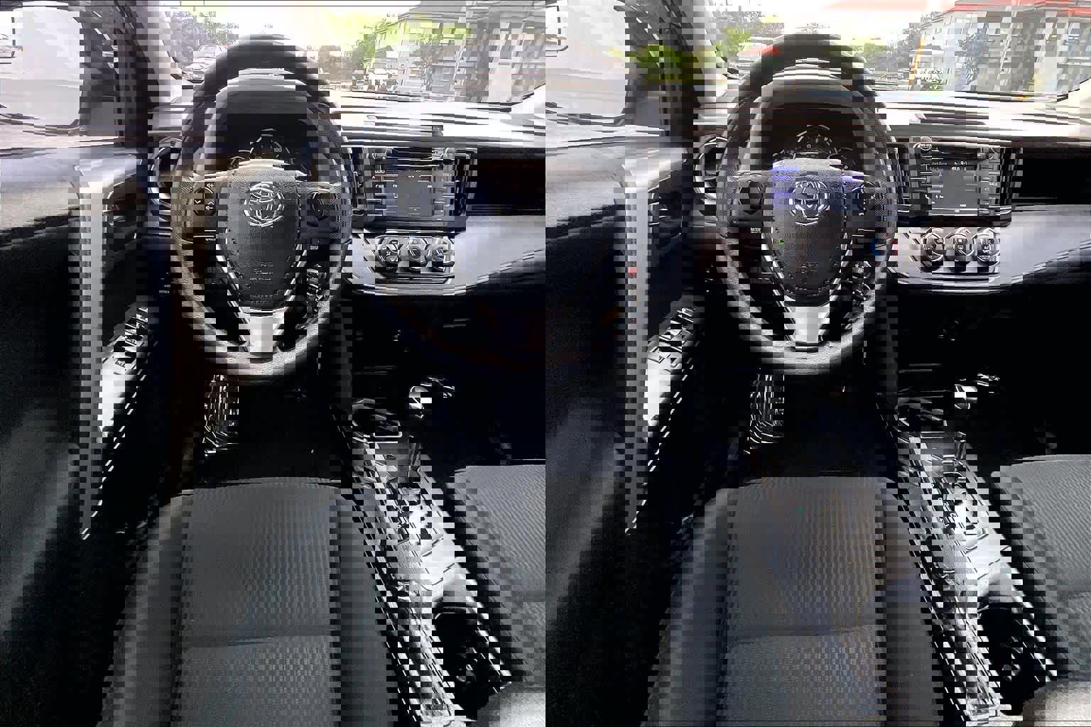 Used 2016 Toyota RAV4 LE FWD image 6