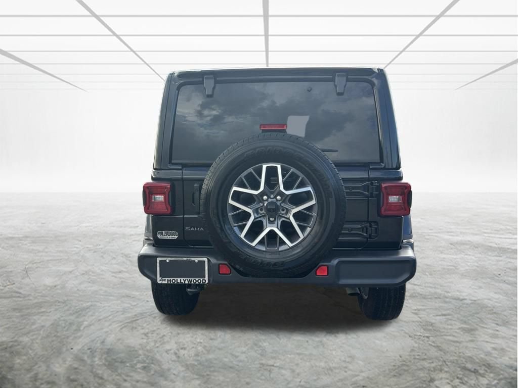 Used 2025 Jeep Wrangler Unlimited Sahara AWD/4WD image 5