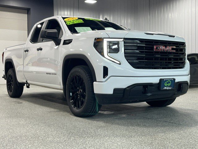 Certified 2023 GMC Sierra 1500 Pro w/ Graphite Edition AWD/4WD image 7