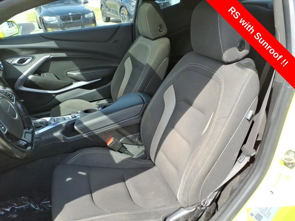 Used 2021 Chevrolet Camaro LT w/ RS Package image 15
