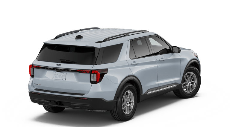 New 2026 Ford Explorer Active AWD/4WD image 3