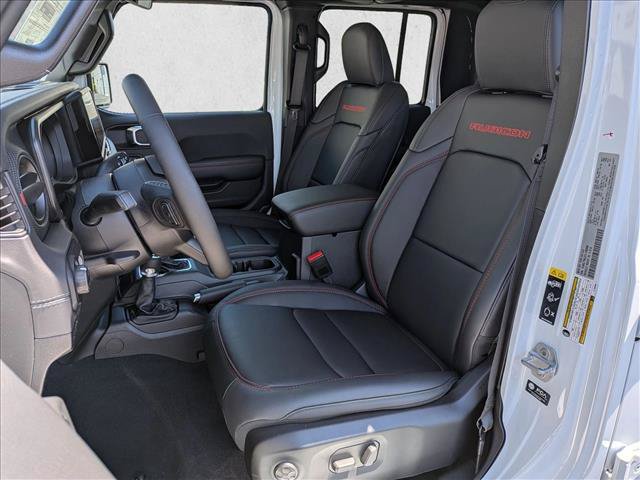 New 2026 Jeep Gladiator Rubicon w/ Steel Power Dome Hood Package AWD/4WD image 4