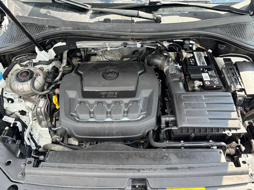 Used 2021 Volkswagen Tiguan SE AWD/4WD image 28