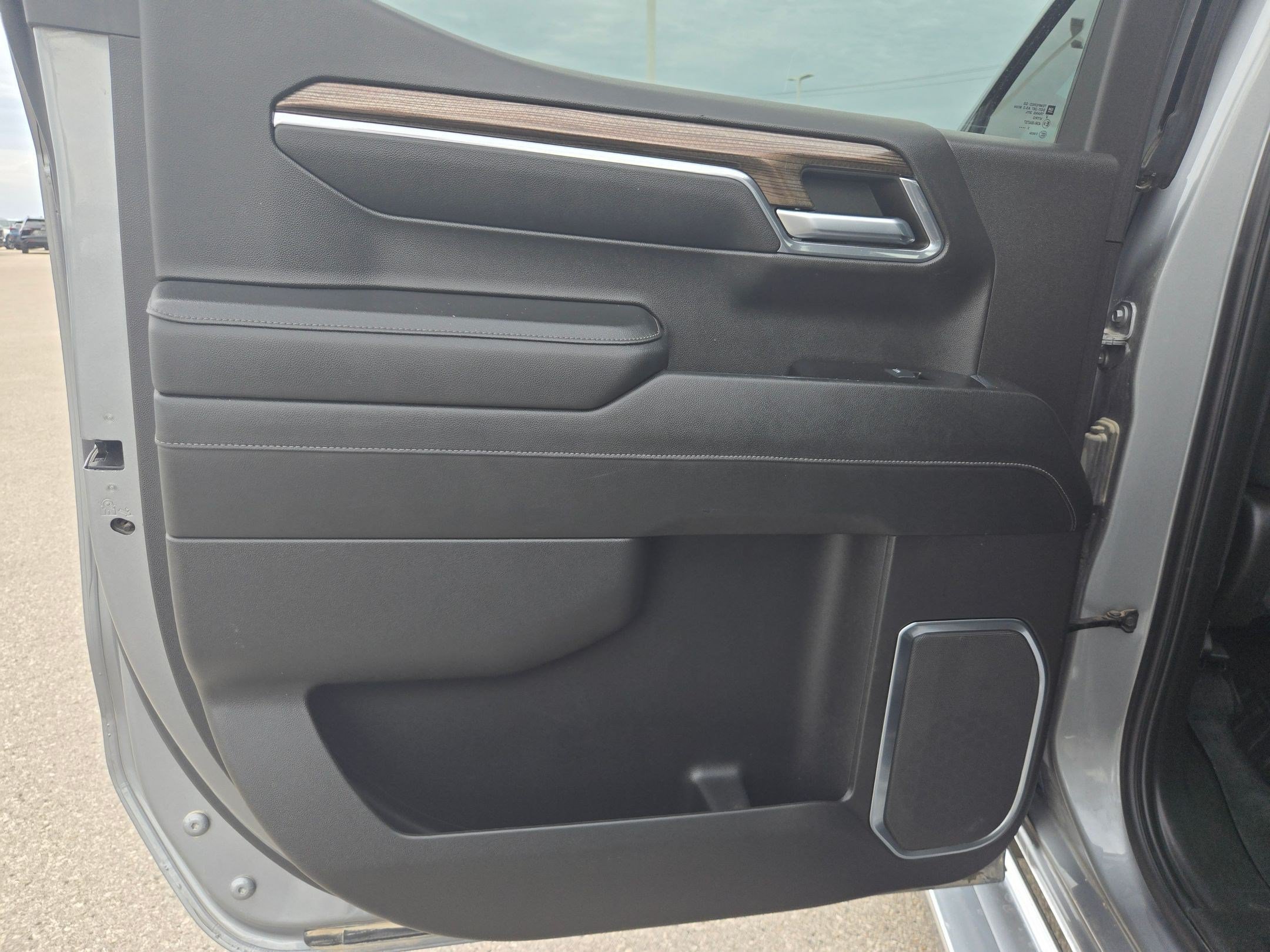 Certified 2024 Chevrolet Silverado 1500 LT RWD image 15