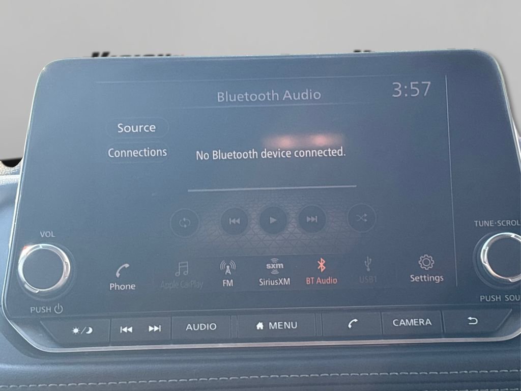 Used 2022 Nissan Rogue SV image 19