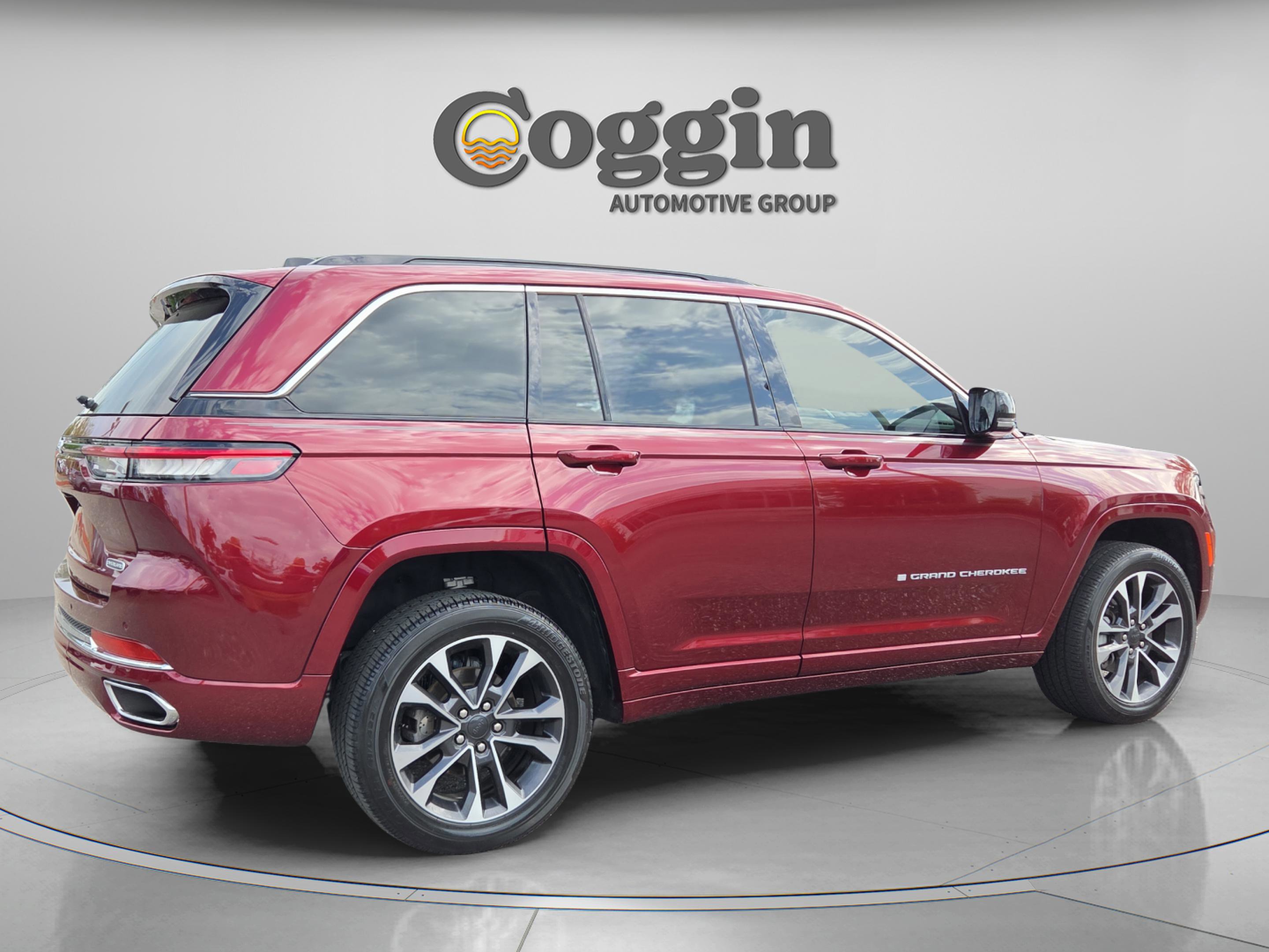Used 2024 Jeep Grand Cherokee Overland w/ Trailer Tow Package AWD/4WD image 5
