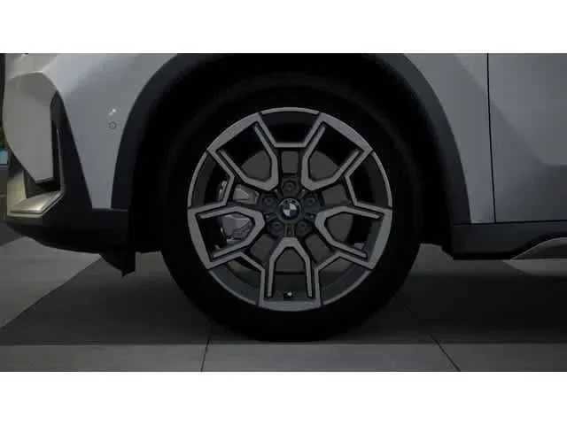 New 2026 BMW X1 xDrive28i w/ Technology Package AWD/4WD image 7