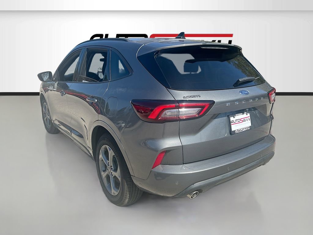 Used 2023 Ford Escape ST-Line w/ Tech Pack #1 FWD image 5