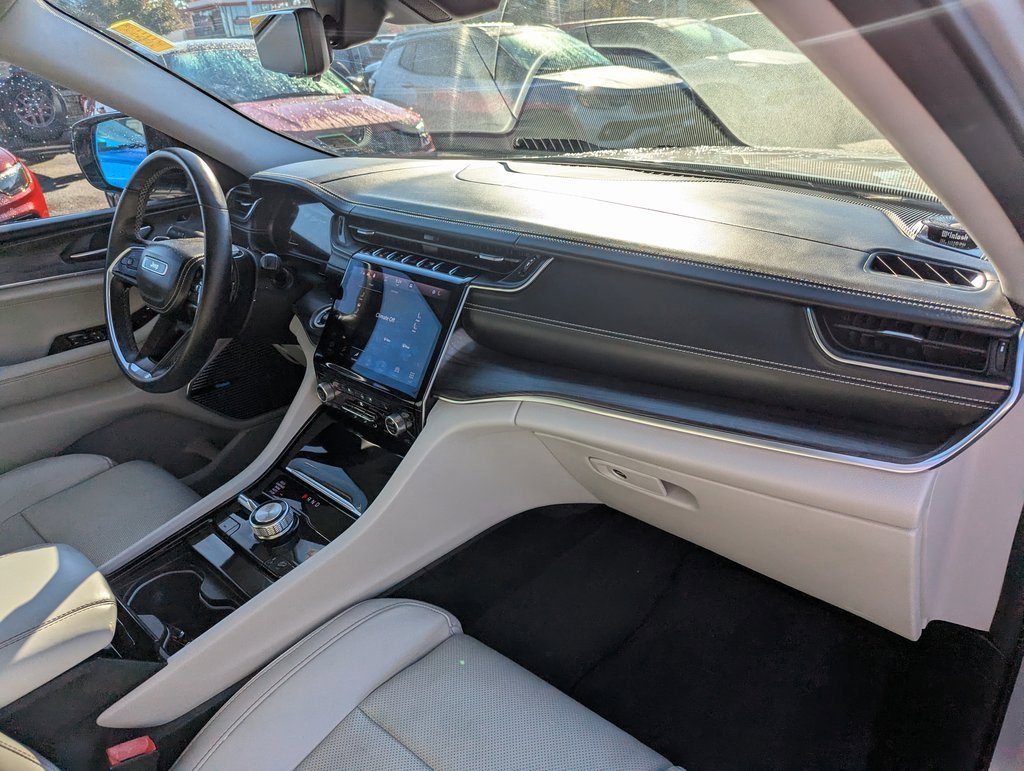 Used 2021 Jeep Grand Cherokee L Overland w/ Luxury Tech Group IV image 19