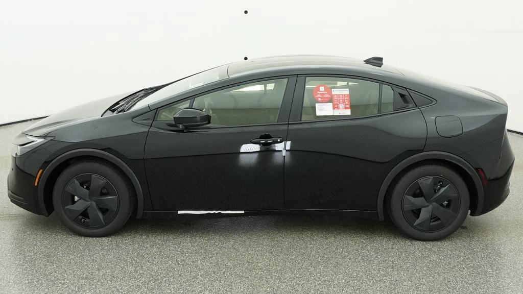 New 2027 Toyota Prius LE FWD image 3