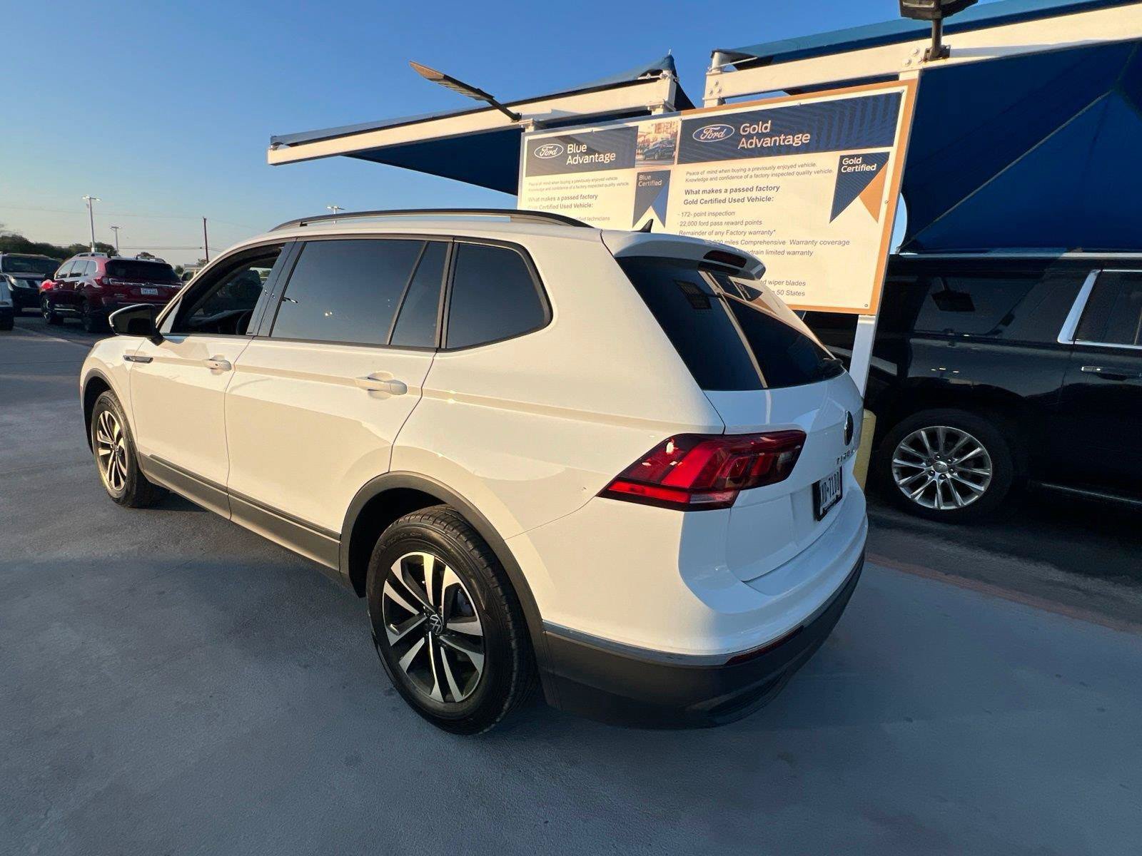Used 2023 Volkswagen Tiguan S FWD image 3