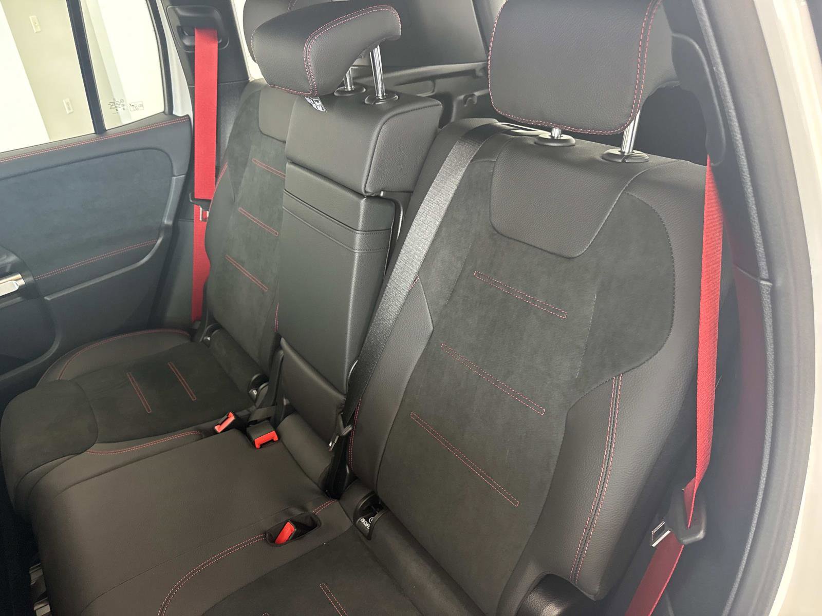 New 2026 Mercedes-Benz GLB 35 AMG 4MATIC image 13