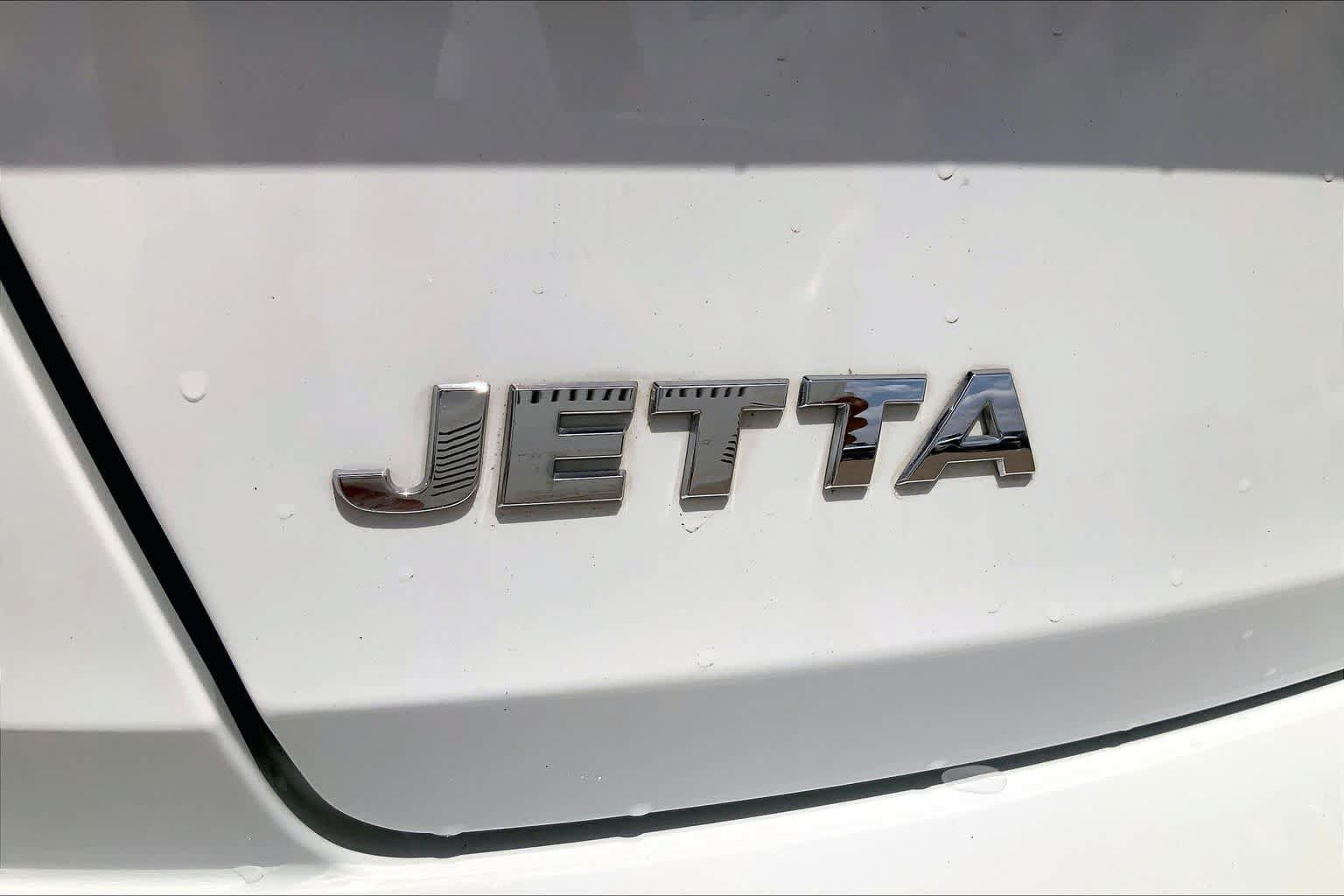 Used 2021 Volkswagen Jetta R-Line FWD image 10