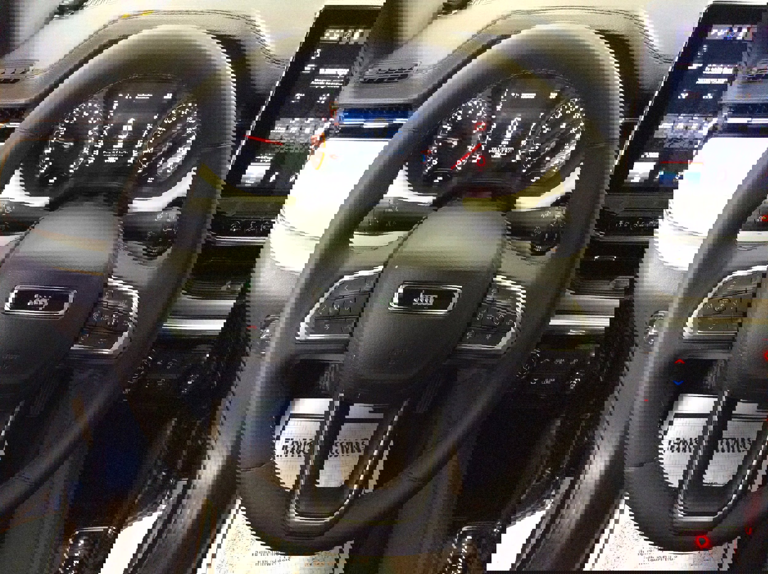 Used 2024 Jeep Compass Limited image 19