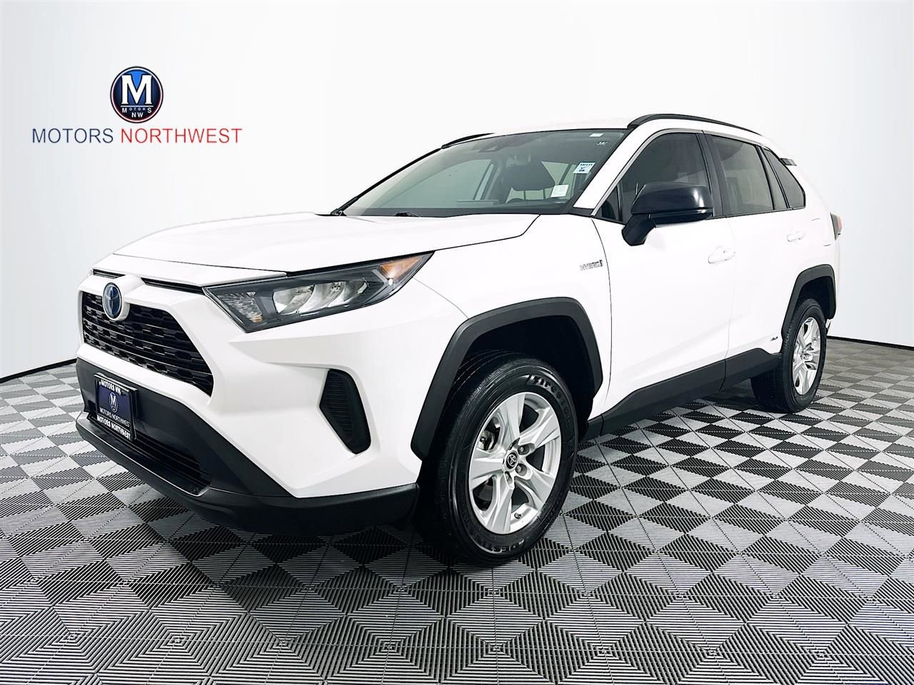 Used 2021 Toyota RAV4 LE AWD/4WD image 1