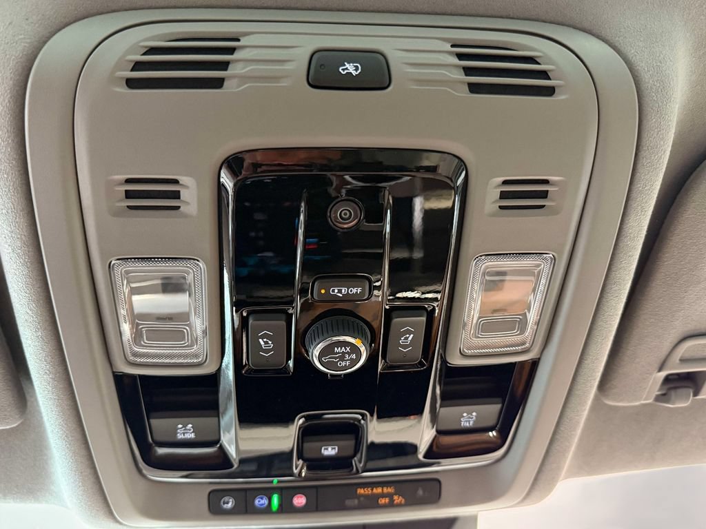 Used 2026 Cadillac Escalade Platinum Sport w/ LPO, ONYX Package AWD/4WD image 26