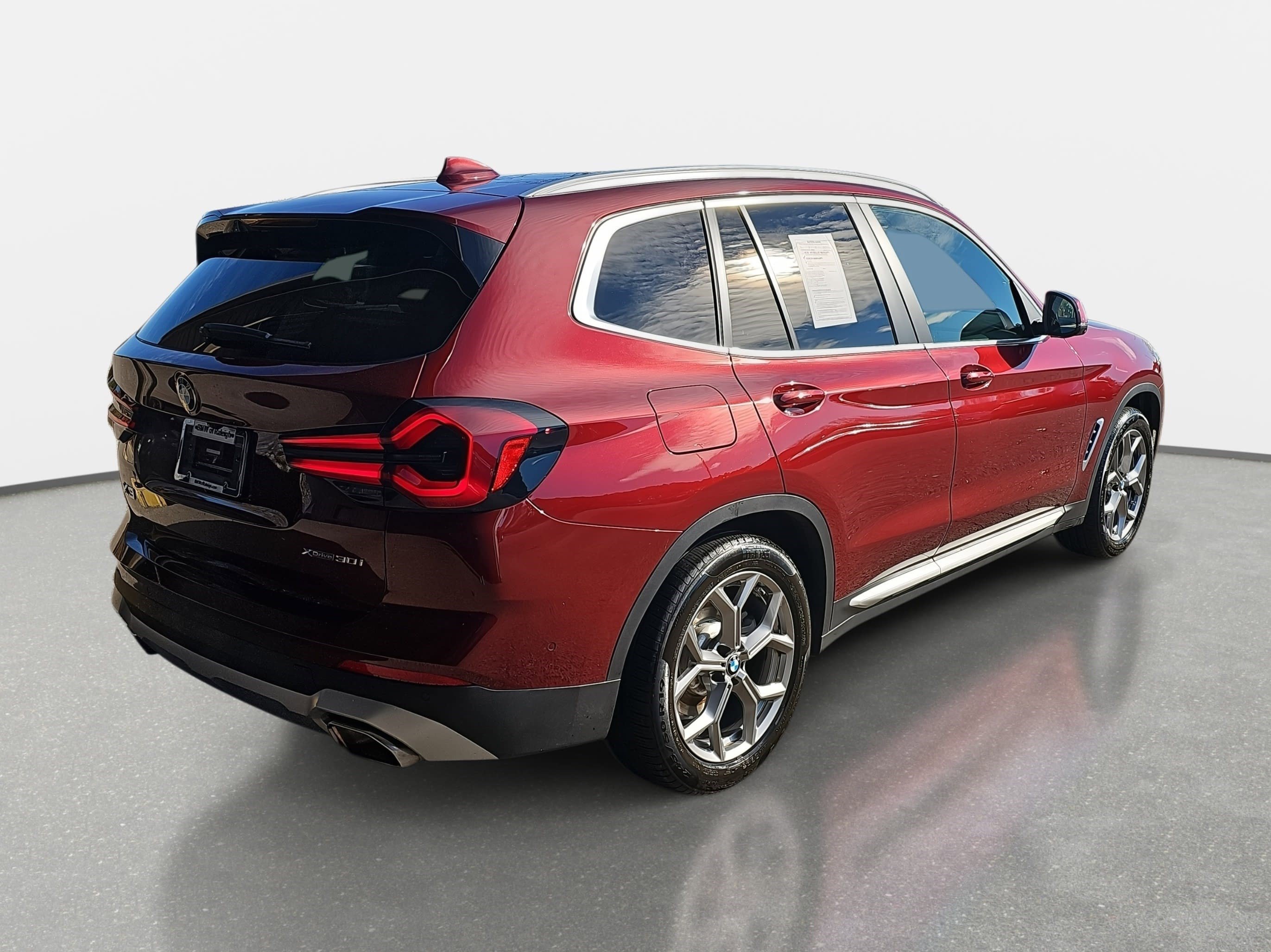 Certified 2023 BMW X3 xDrive30i w/ Premium Package image 5