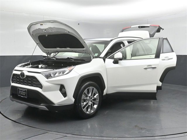 Used 2021 Toyota RAV4 Limited image 57