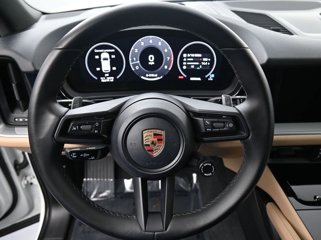 Certified 2024 Porsche Cayenne image 12