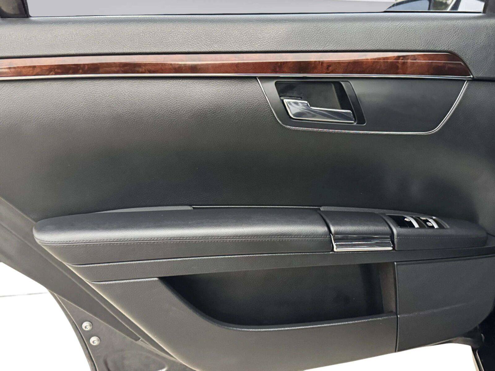 Used 2013 Mercedes-Benz S 550 image 36