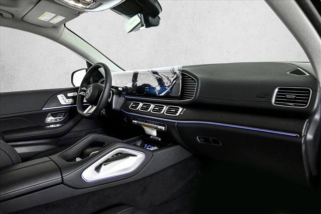 Used 2026 Mercedes-Benz GLS 450 4MATIC image 9