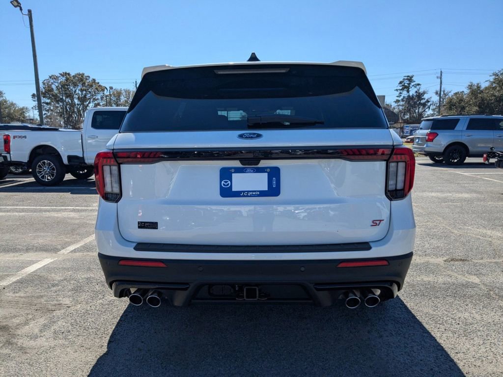 New 2026 Ford Explorer ST w/ Sun And Sound Package image 5