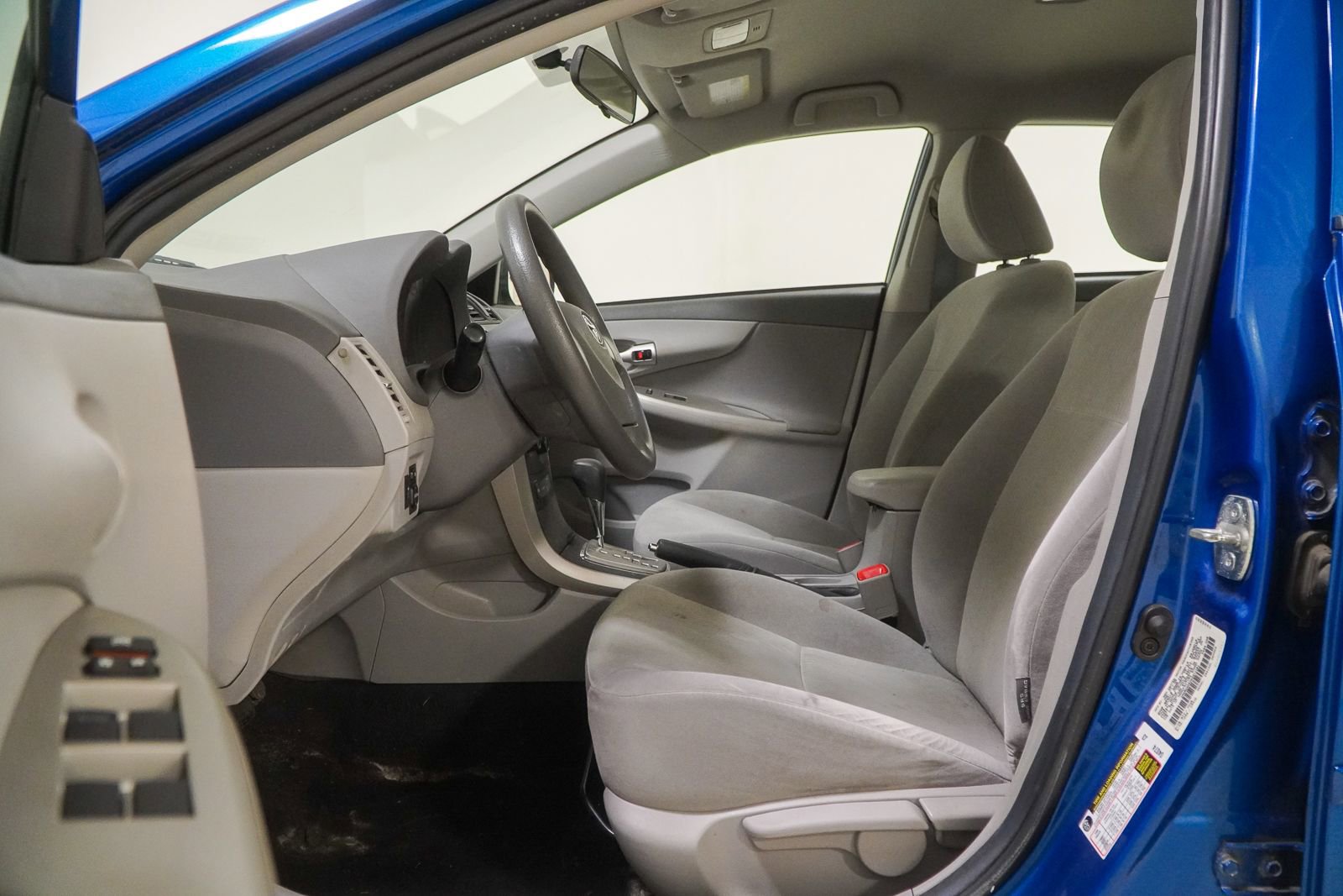 Used 2010 Toyota Corolla LE image 20