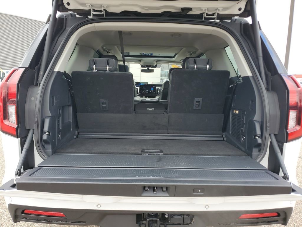 Certified 2025 Ford Expedition Active image 7