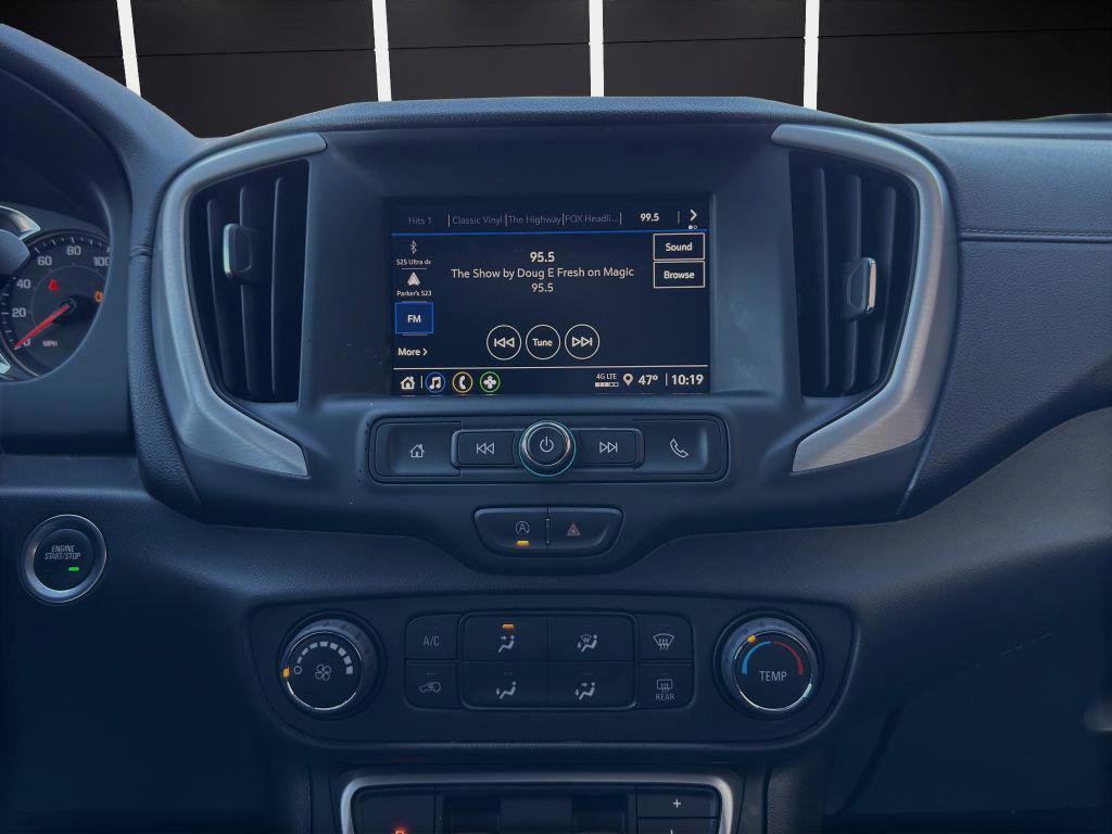 Used 2024 GMC Terrain SLE image 17