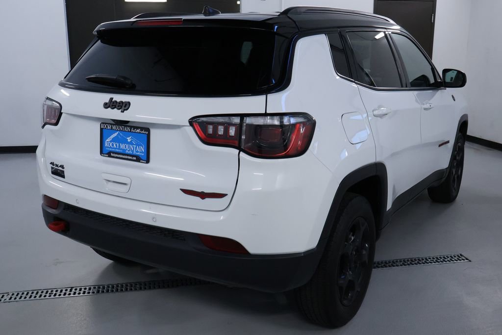 Used 2024 Jeep Compass Trailhawk image 7