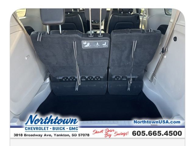 Used 2018 Chrysler Pacifica Touring-L image 22