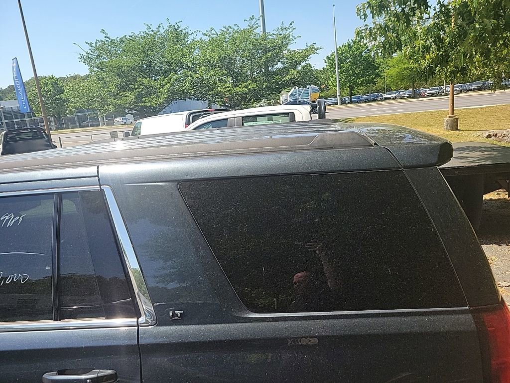 Used 2019 Chevrolet Tahoe LT w/ LT Signature Package AWD/4WD image 15