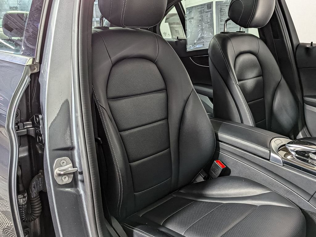 Used 2018 Mercedes-Benz C 300 4MATIC Sedan image 22