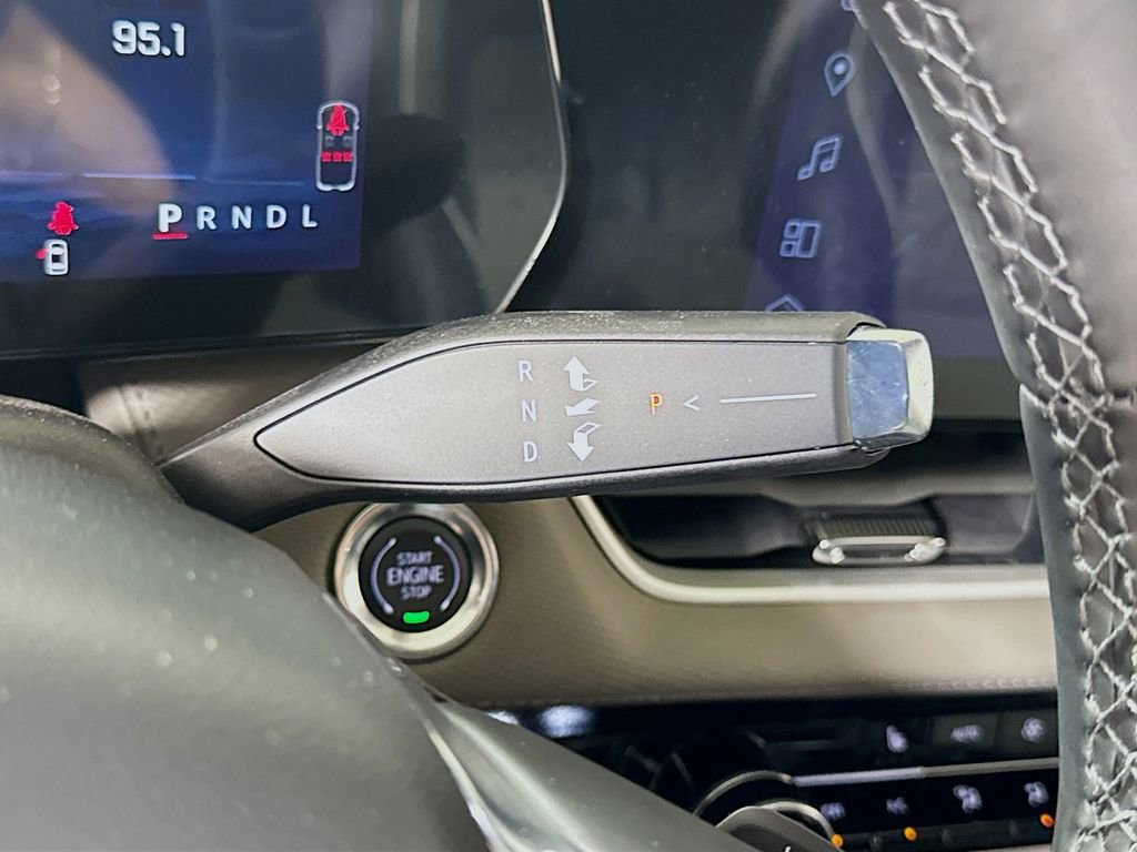 Certified 2025 Chevrolet Equinox LT w/ Convenience Package II image 15