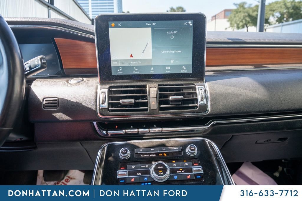 Used 2019 Lincoln Navigator Reserve image 8