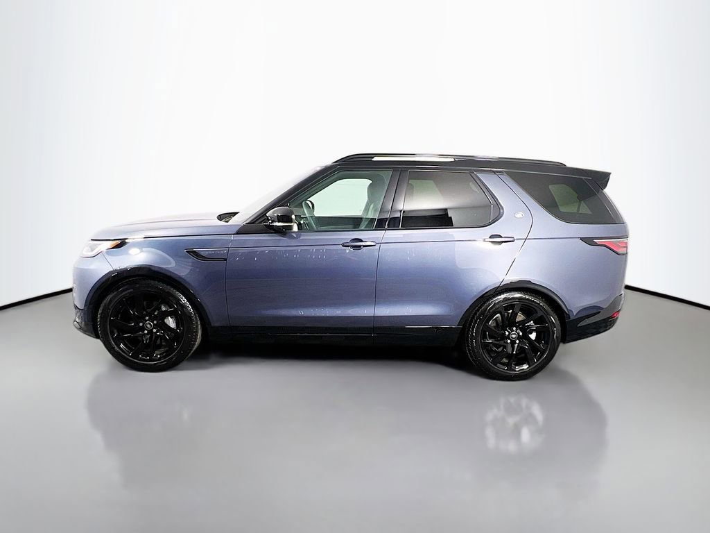 Used 2025 Land Rover Discovery Dynamic SE image 8
